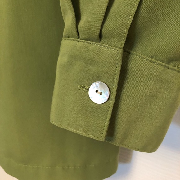 Travelsmith button down shirt - Picture 4 of 6